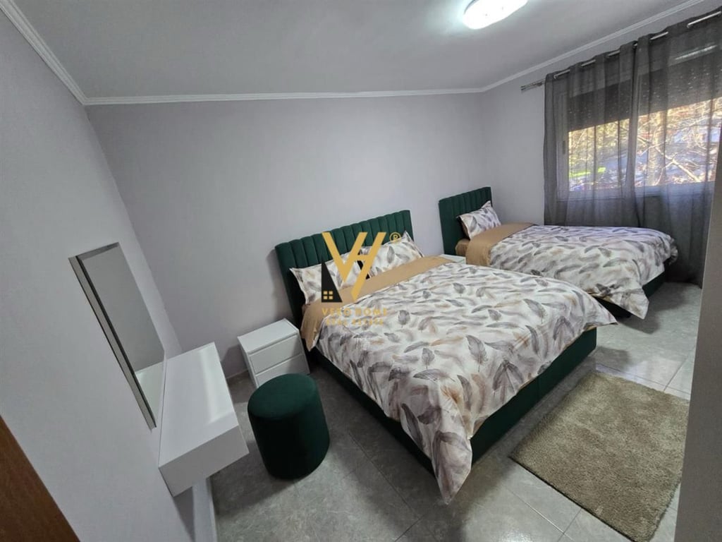 JEPET APARTAMENT 1+1 ME QERA NE SELITE 700 EURO