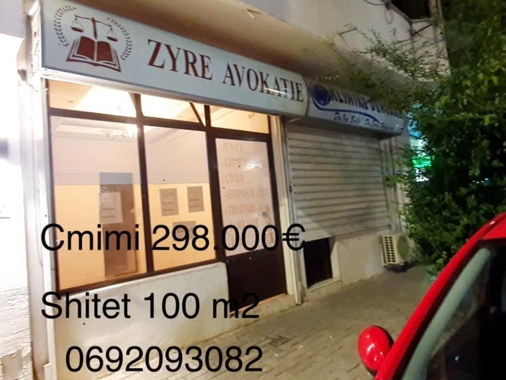 Shop on Durrës Street opposite the old mill café, 100m2.