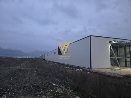 JEPET KAPANON 1.100 M2 ME QERA NE BUDULL 1.500 EURO