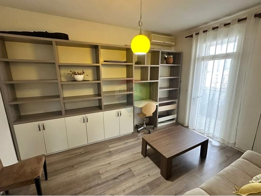 Apartament 3+1 per Qira Prane NOBIS