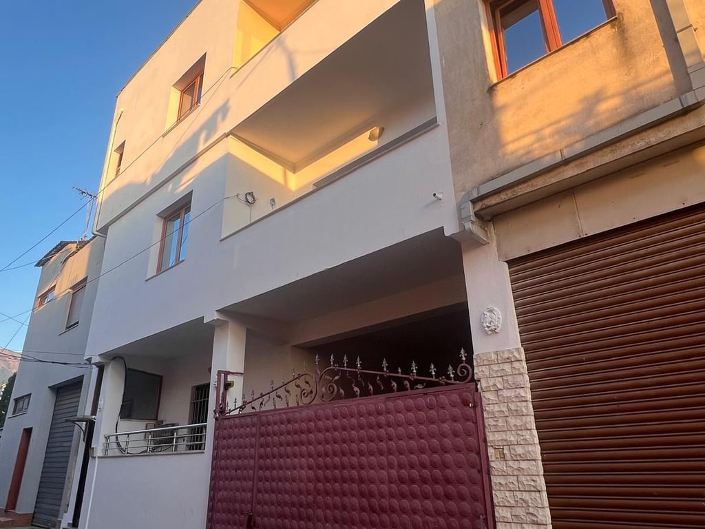 JEPET ME QERA APARTAMENT 1+1 30.000 LEKE SHKOZE