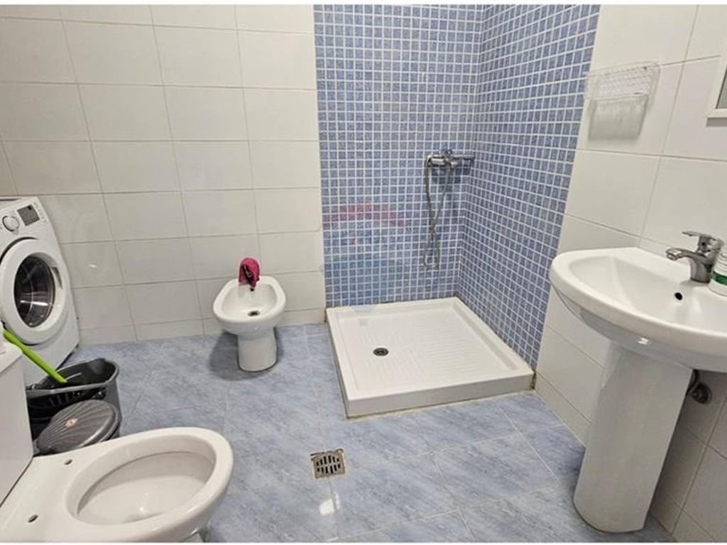 Jepet apartament 1+1 me qira ne Astir
