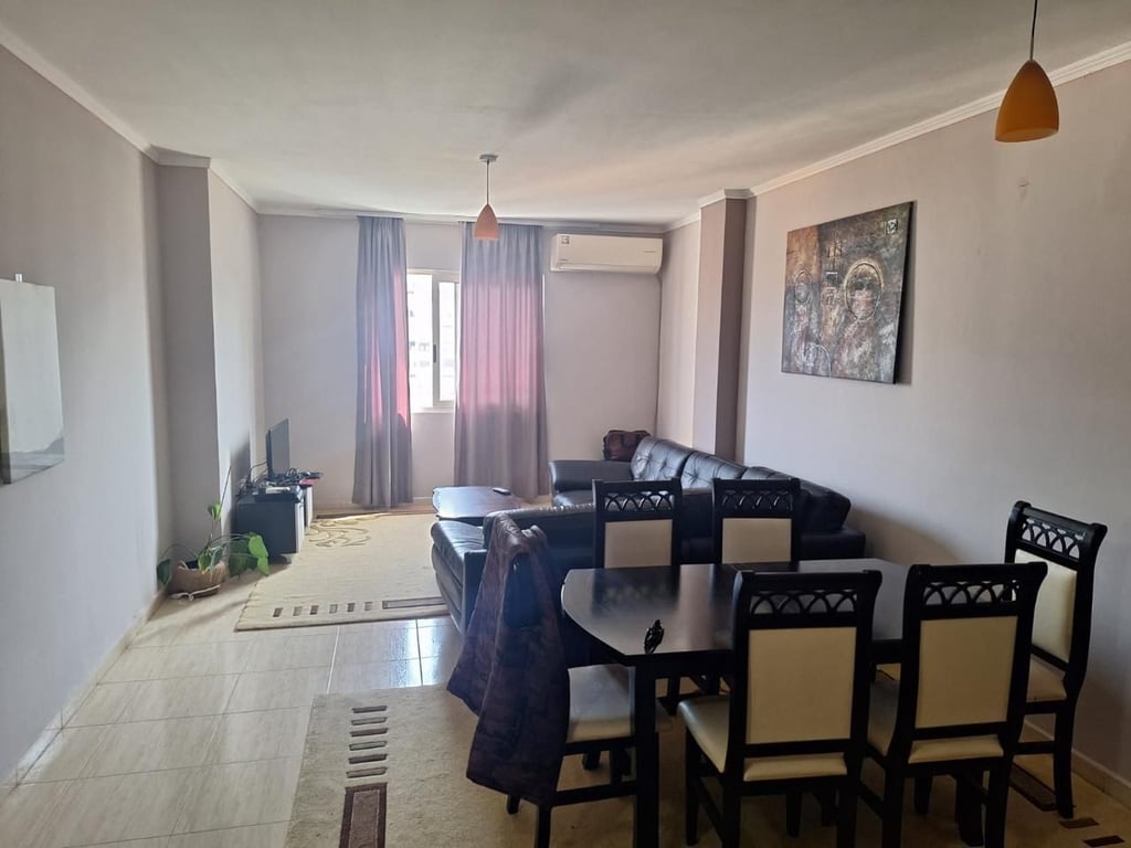 Apartament 2+1+2 per qira, Bulevardi i Ri, FSHN