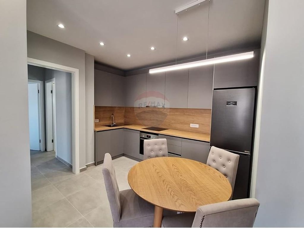 APARTAMENT 2+1 ME PARKIM TEK STACIONI TRENIT