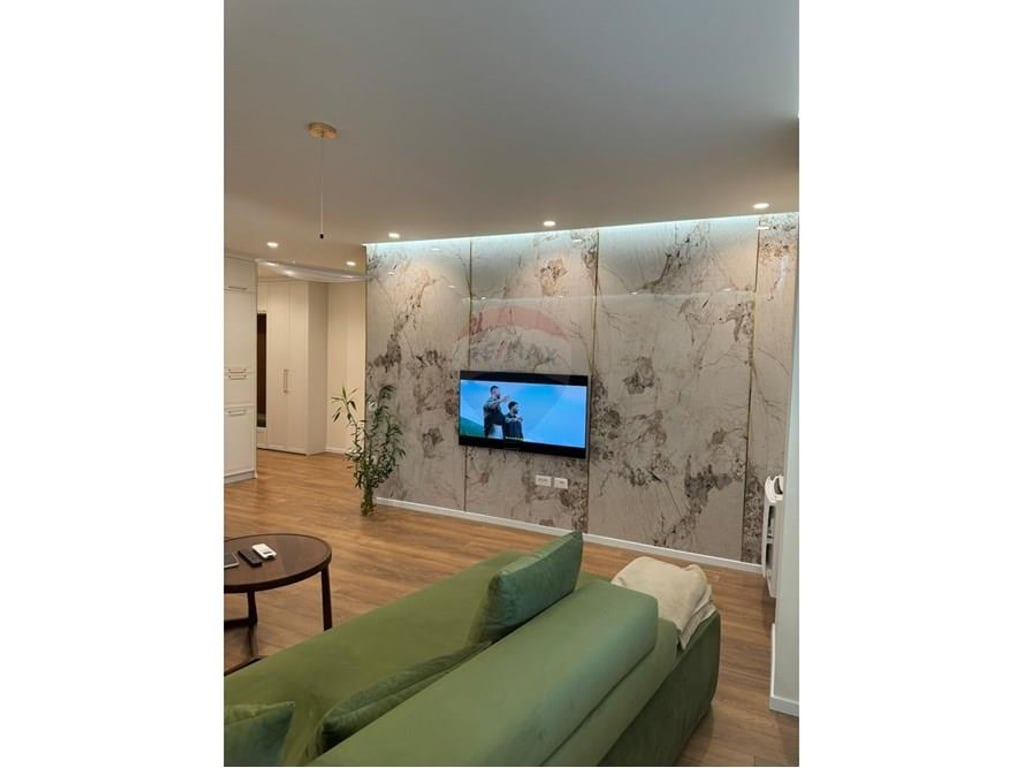 APPARTAMENTO 2+1 IN VENDITA A SAUK, TIRANA