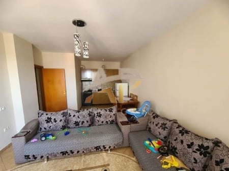 Jepet me qera apartament 1+1 ne Kinostudio