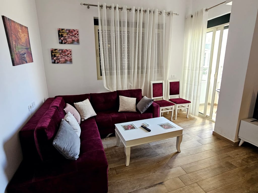 APARTMENT 2+1 FOR SALE IN QERRET BEACH