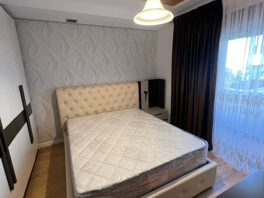 Vendesi Villa a 3 Piani a TEG 600.000 euro