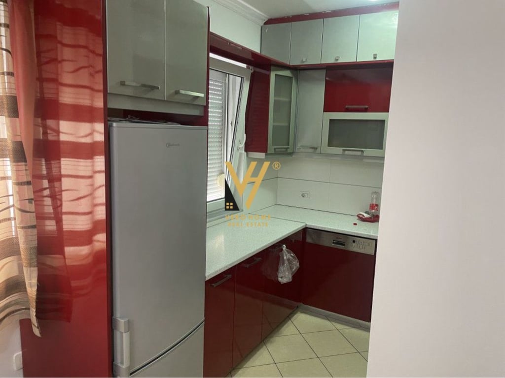 AFFITTASI APPARTAMENTO 2+1 IN VIA DIBRA 45.000 LEK