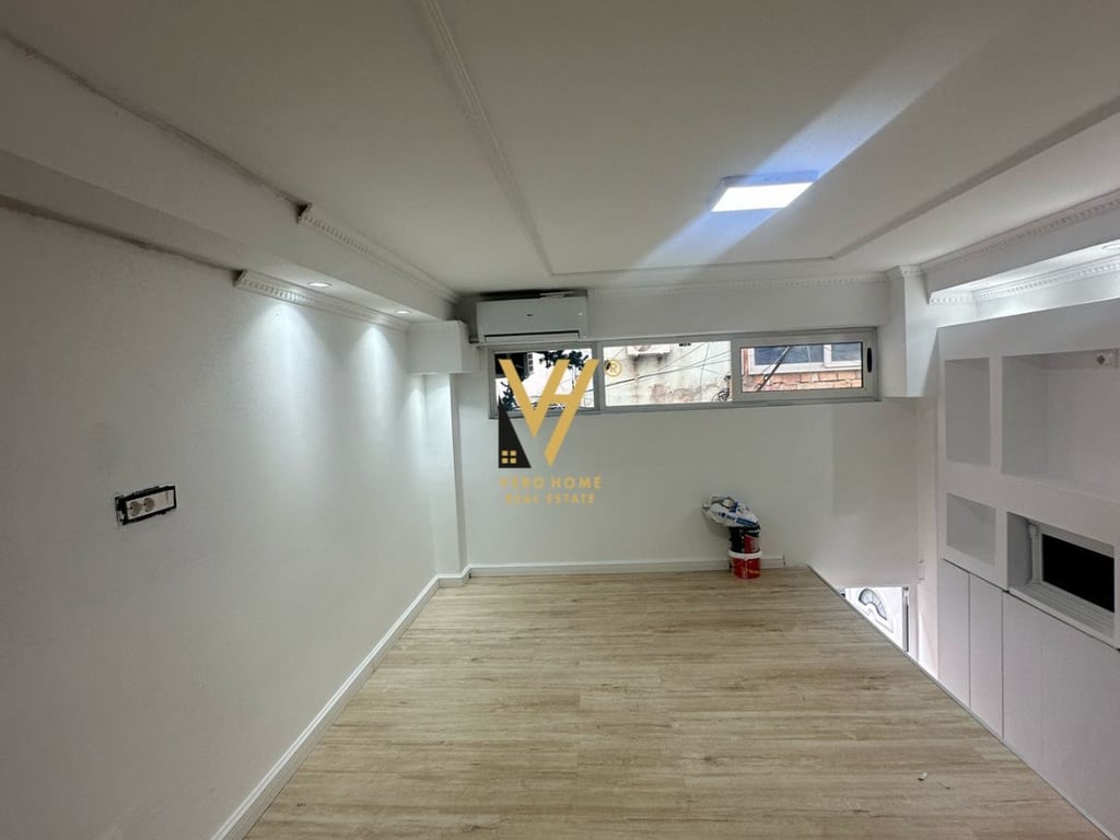 JEPET AMBIENT 40M2 ME QERA NE BLLOK 900 EURO