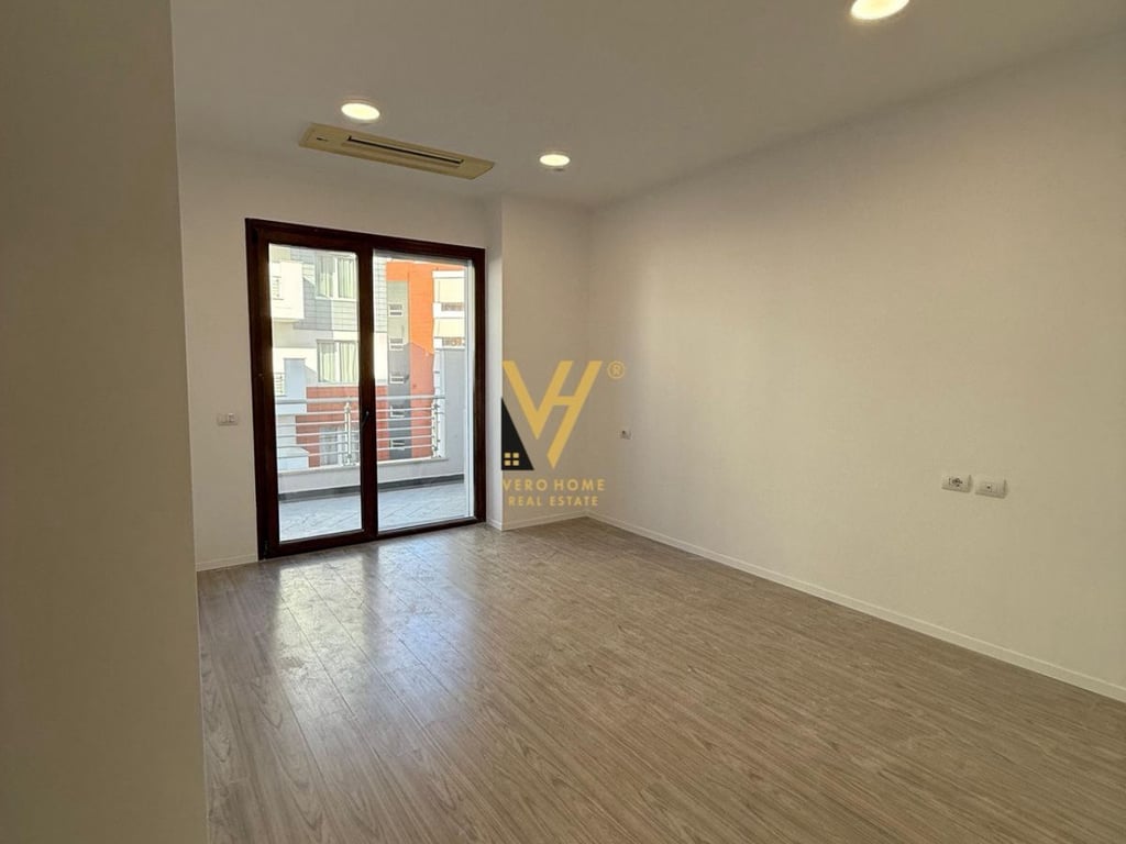 JEPET ZYRE 180 M2 QERA TE DELIJORGJI 250.000 LEKE