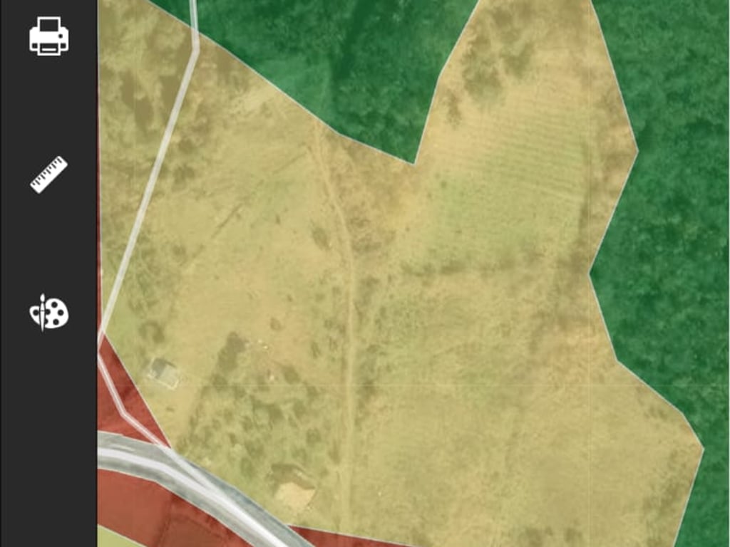 SHITET: 🟤 Tokë Vreshtë Në Kashar ( Buzë Liqenit të Kusit / Kasharit )📍Sip. 9000 m² ( Tokë e Verdhë) Pamje Fantastike 😮