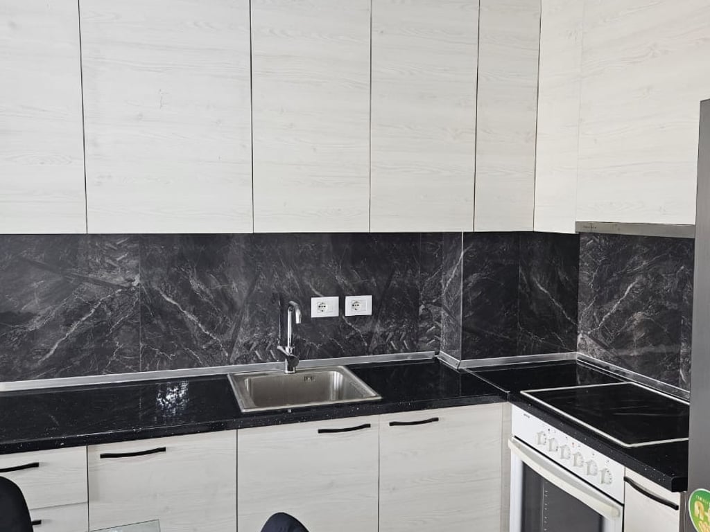 1+1, Golden Park complex, Yzberisht, 450 euros