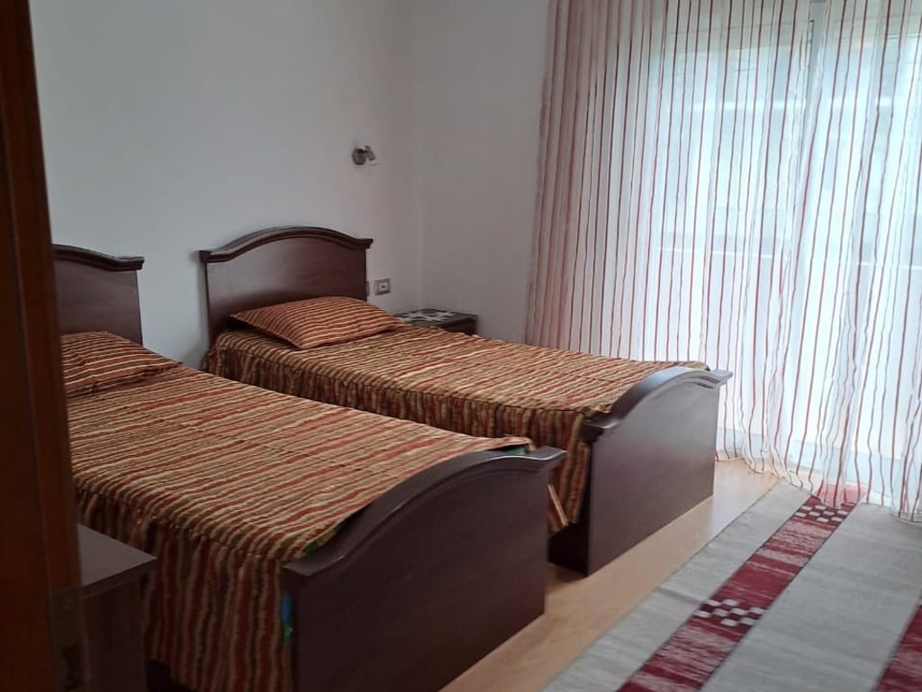 Affittasi appartamento 2+1+2 bagni +1 balcone