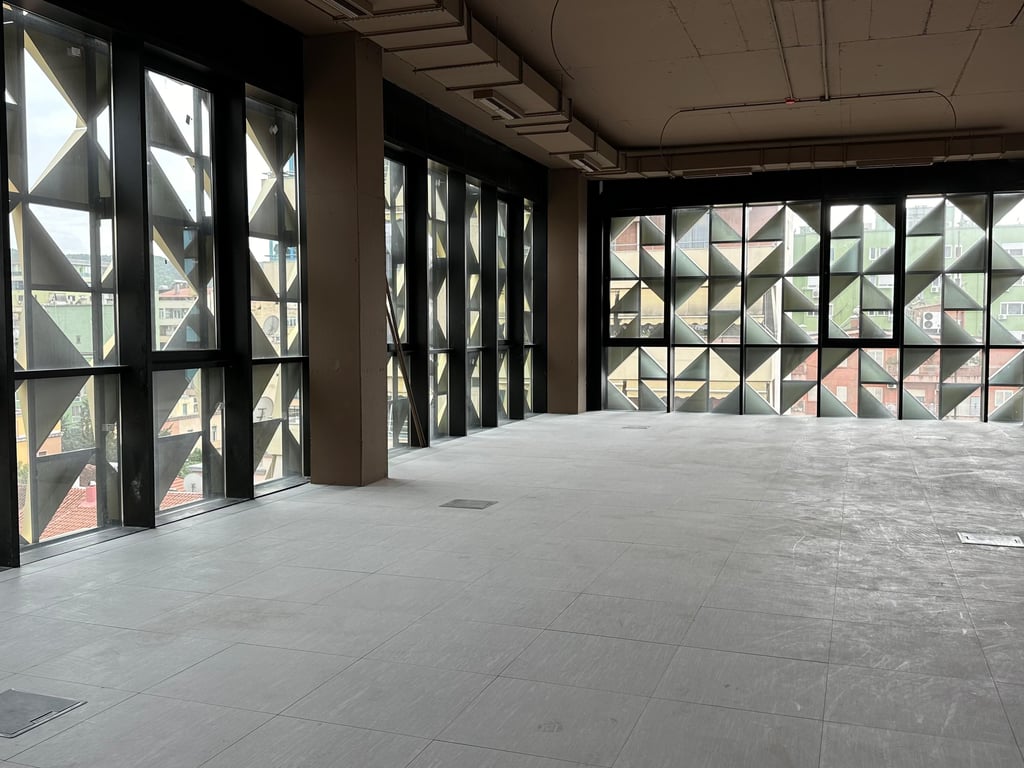 Zyrë me qera Tiranë, Bllok