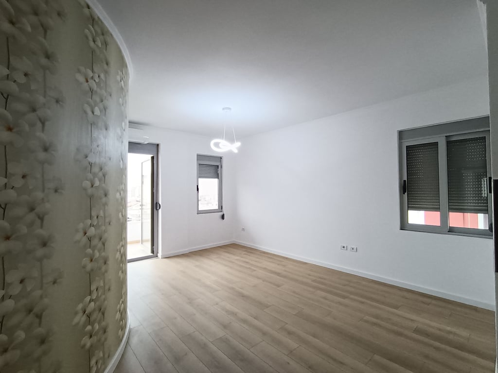 Apartament 2+1 per shitje prane rrethit te Selites