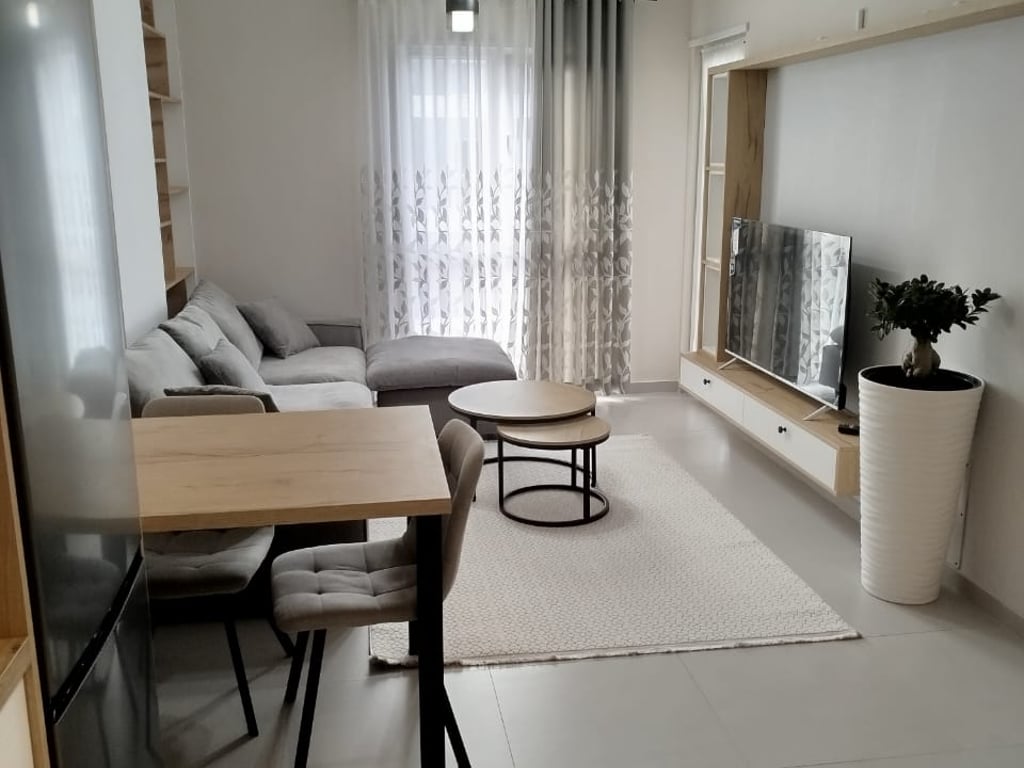 Affittasi appartamento 1+1 presso Univers City + parcheggio.