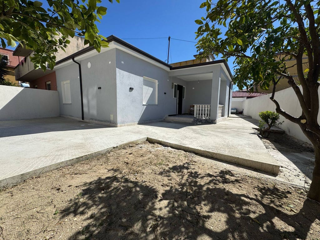 🔥Shitet shtepi private,me dalje ne shetitoren kryesore"Josif Budo",Kavaje 🔥