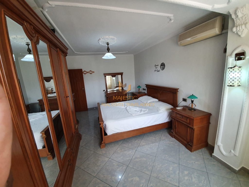 A 1+1 apartment is available for rent in Myslym Shyr.