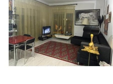A 1+1 apartment is for rent near the dry lake, Peti street.