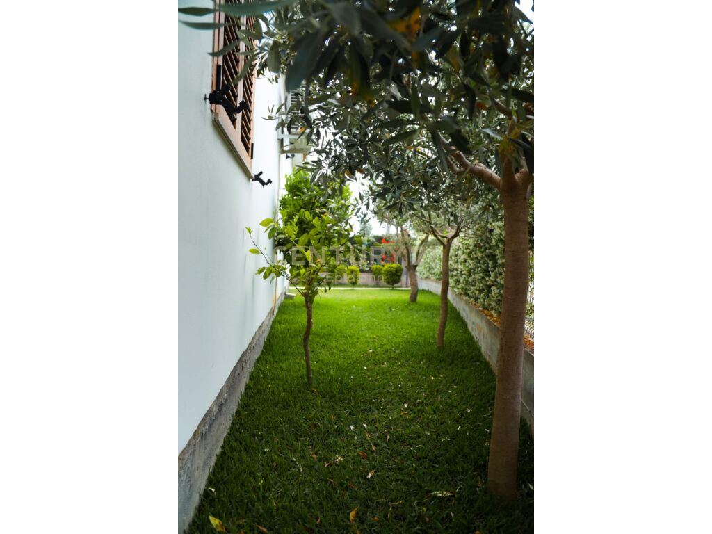 SHTEPI PRIVATE PER SHITJE NE SUKTH, DURRES - 120000€ | 187M²