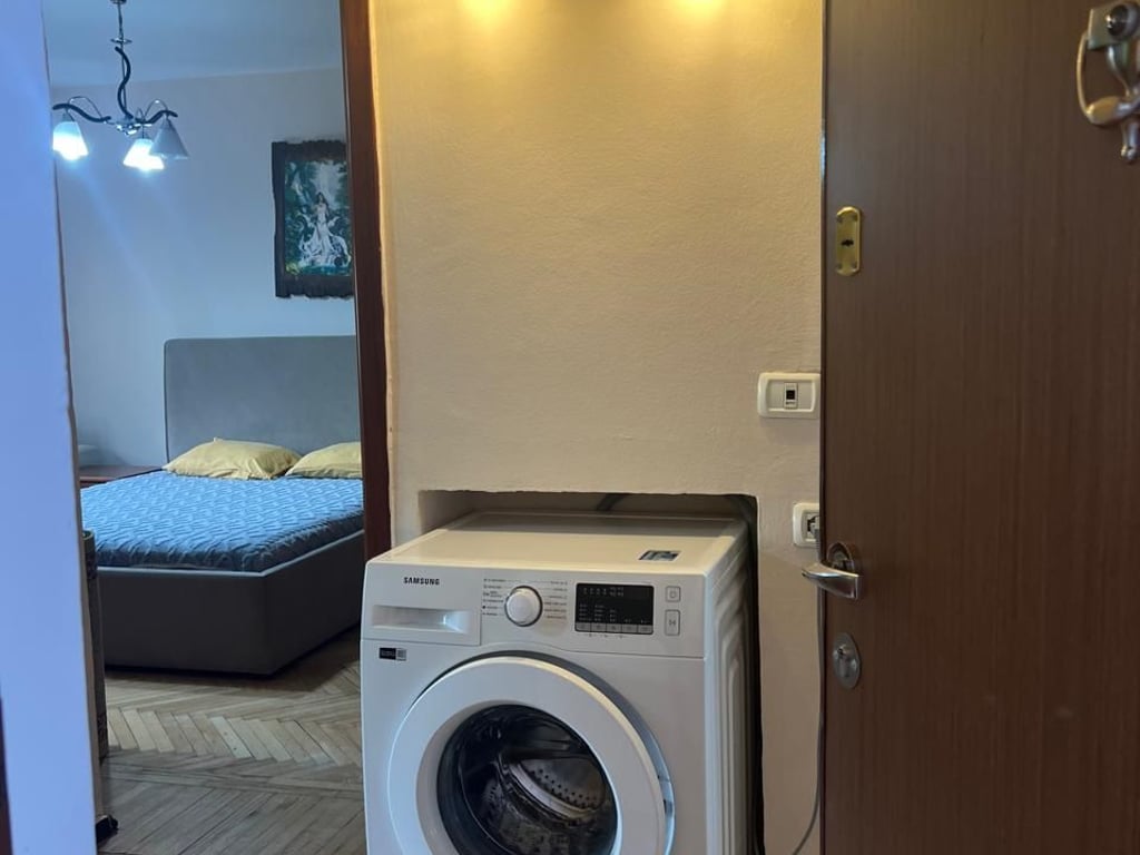 Apartment 2+1 for rent in Myslym Shyri.