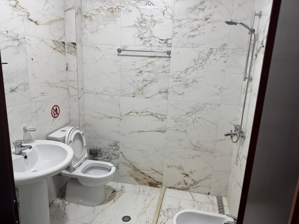 Zyre Me Qera tek Sheshi Willson (ID BZ2557)Tirane
