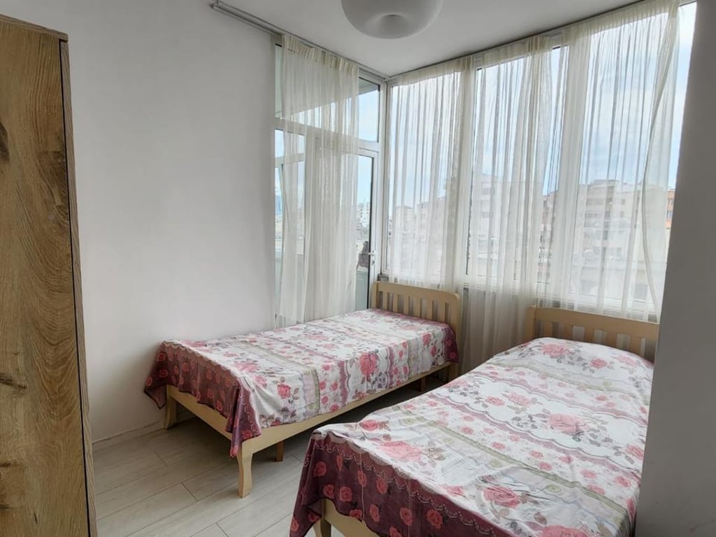 Apartament 2+1 me qira tek Shkolla e Baletit!
