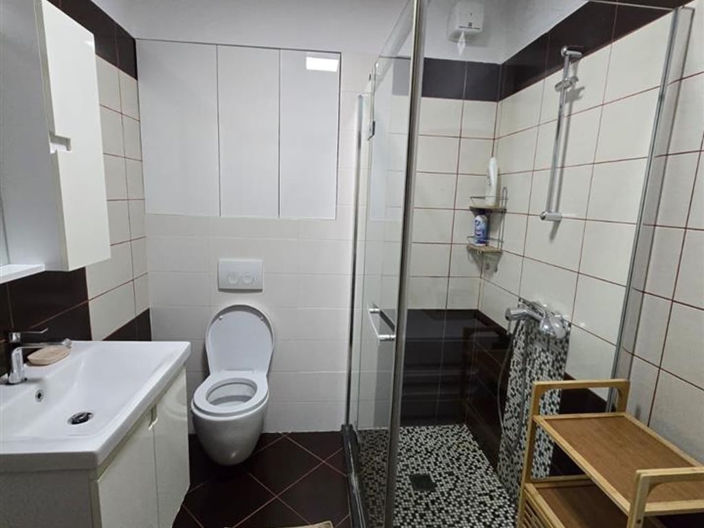 Appartamento 1+1 in affitto al Lago Asciutto, vicino all'hotel Radisson.