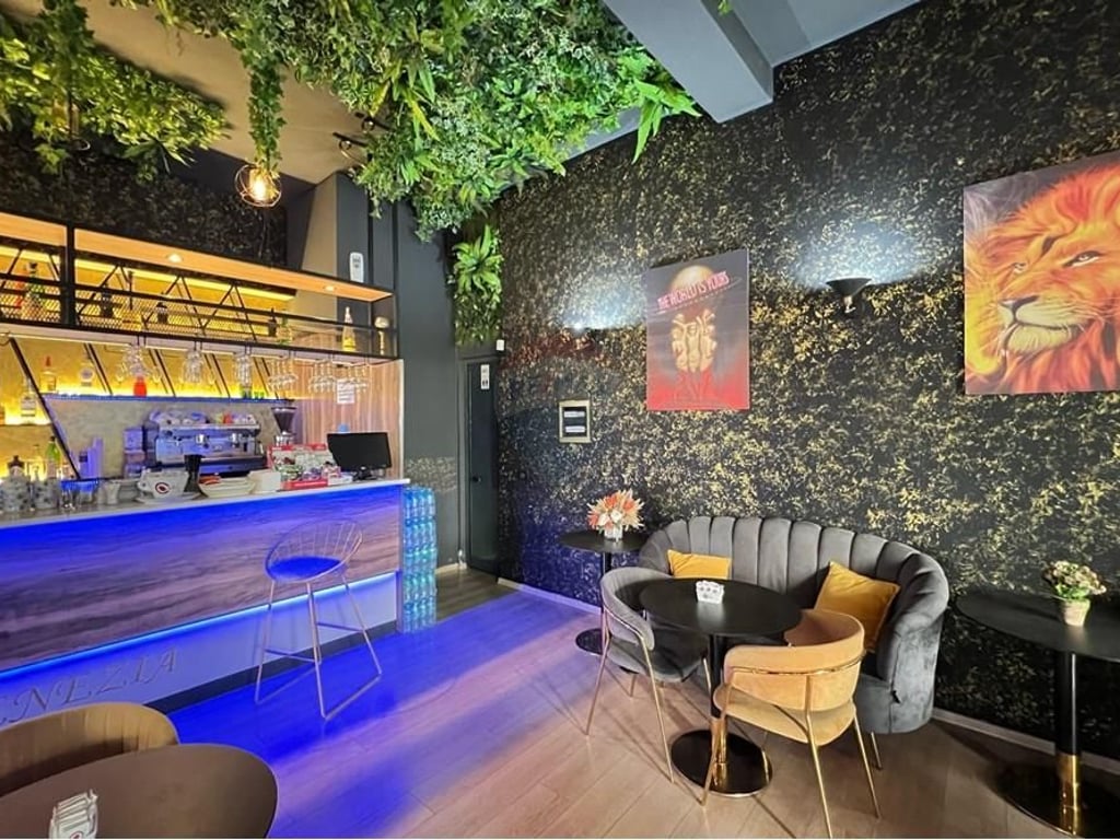 Vendesi Bar-Caffè a Yzberisht