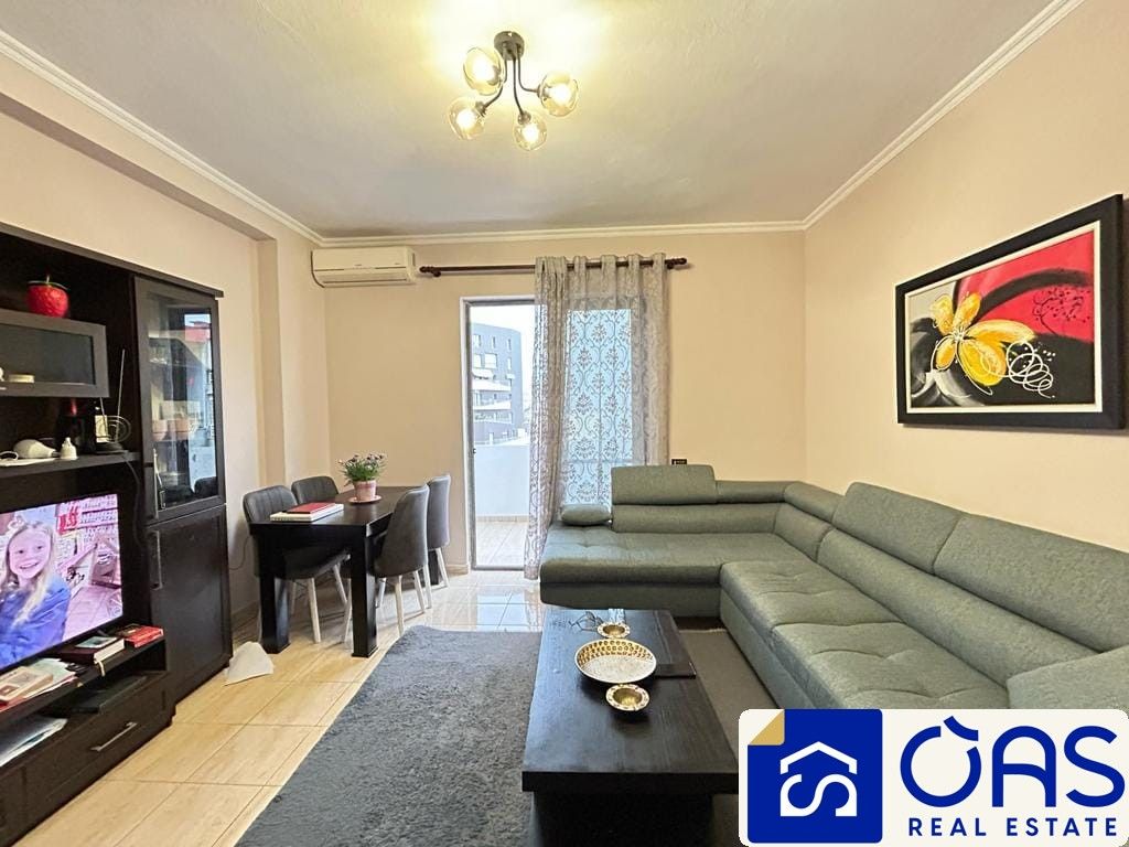 Apartment 1+1 for rent on Dibra Street 600 euros.