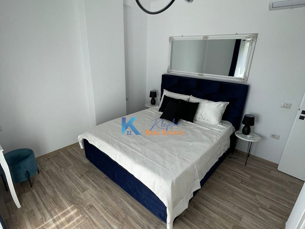 SUPER APARTAMENT 1+1 ME QIRA TE 21 DHJETORI