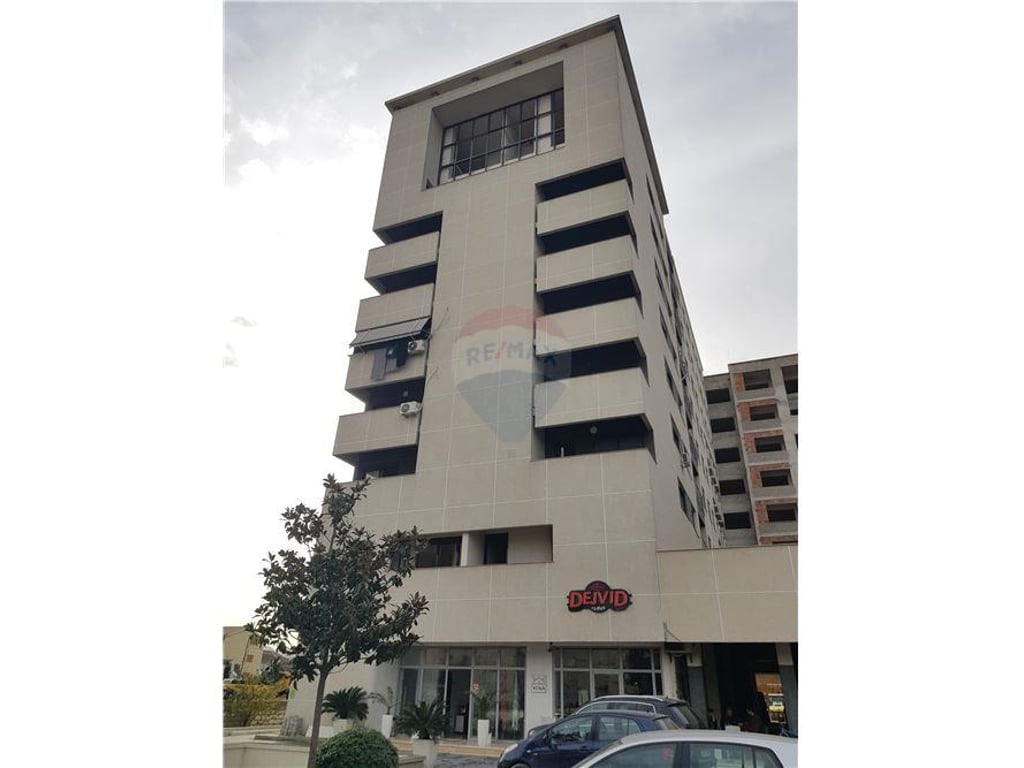 Apartament 2+1 ne shitje te Casa Italia!