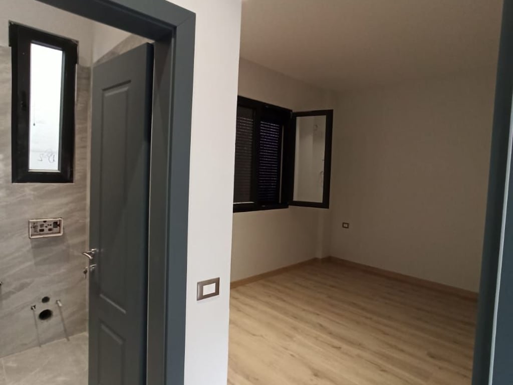Ambiente in Affitto - Nel Centro di Tirana