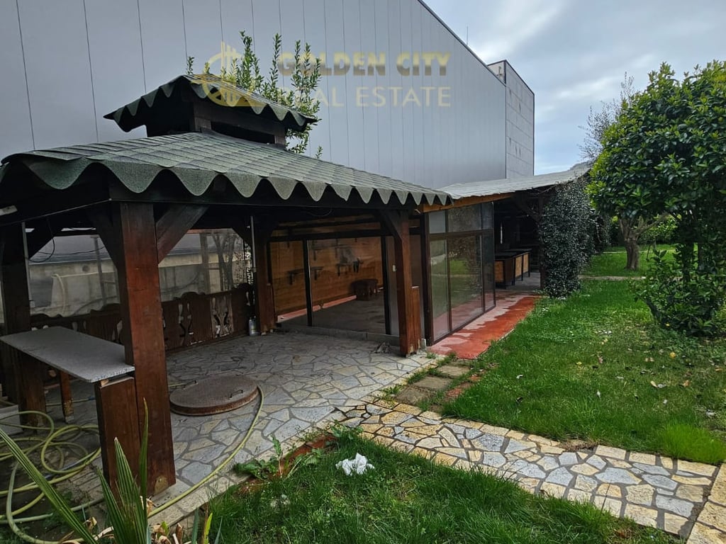 Jepet Bar Restorant me qera