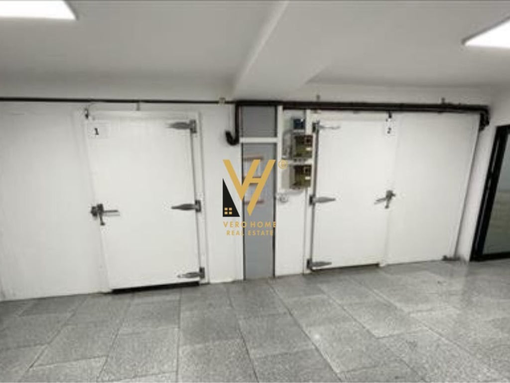 CAMERA FRIGORIFERA IN AFFITTO AL LAGO ASCIUTTO 750 EURO