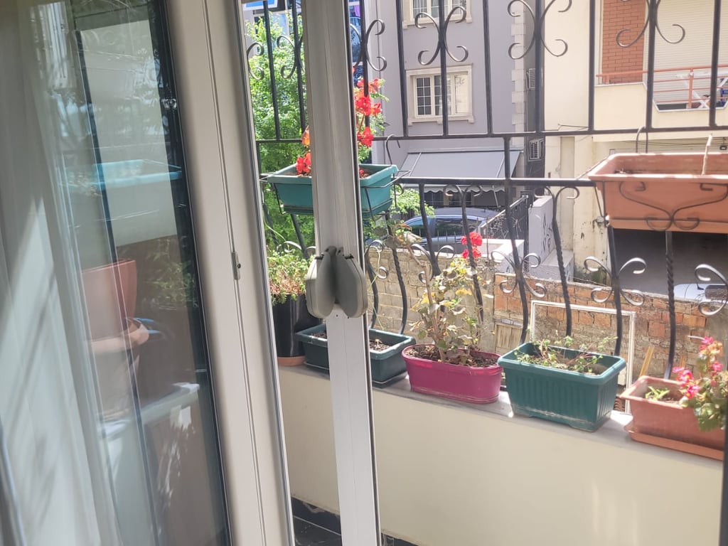 Vendesi appartamento 2+1+2 bagni+2 balconi