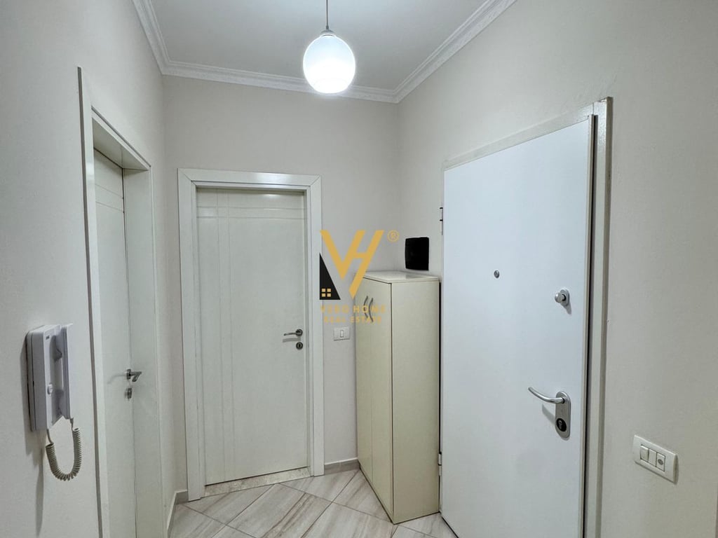 1+1 Apartment with Balcony for Rent in the Paris Commune 600 Euro