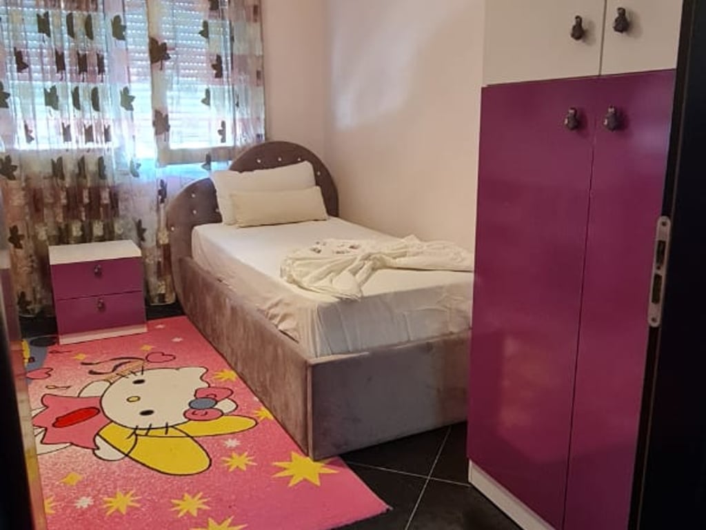 📌Jepet me Qira Apartament 3+1 – Bulevardi i Ri