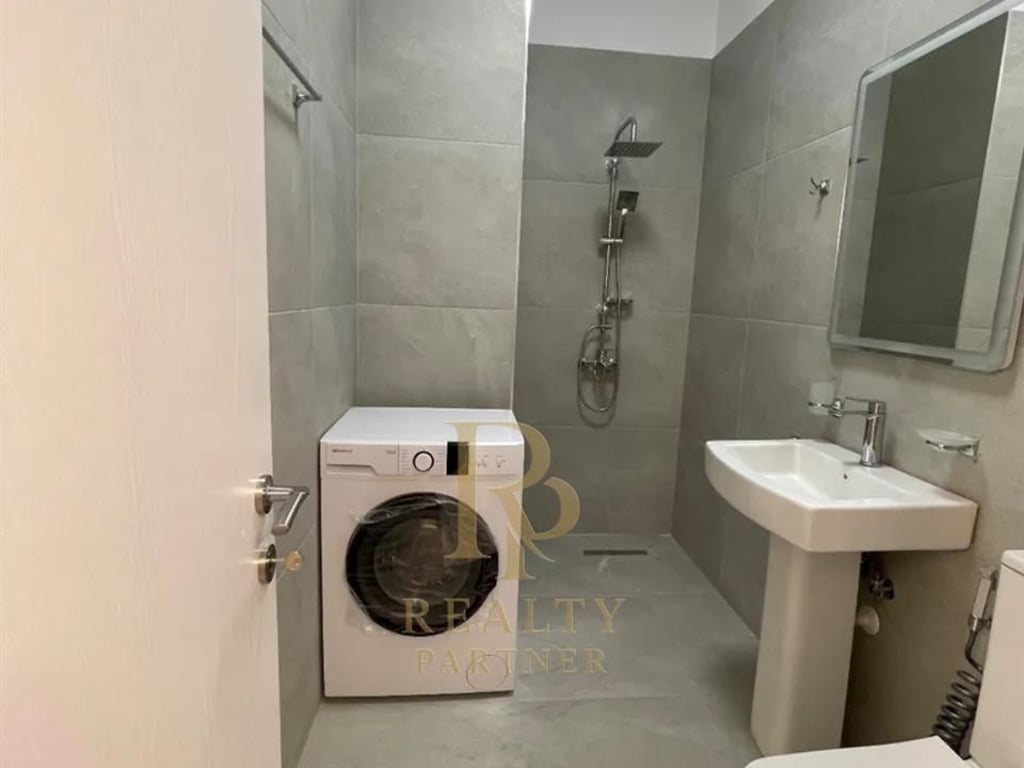 APARTAMENT NE SHITJE 