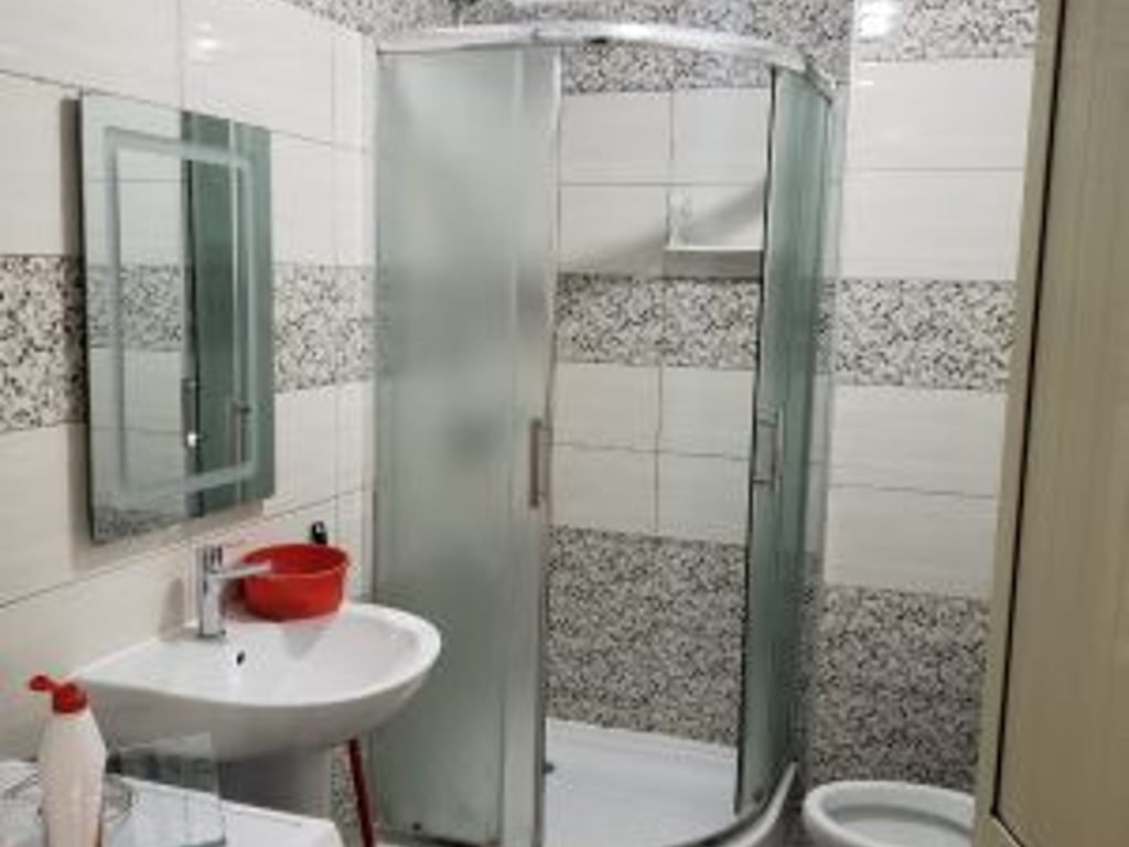 Jepet apartament 2+1+2 me qera tek Kompleksi Panorama , don bosko