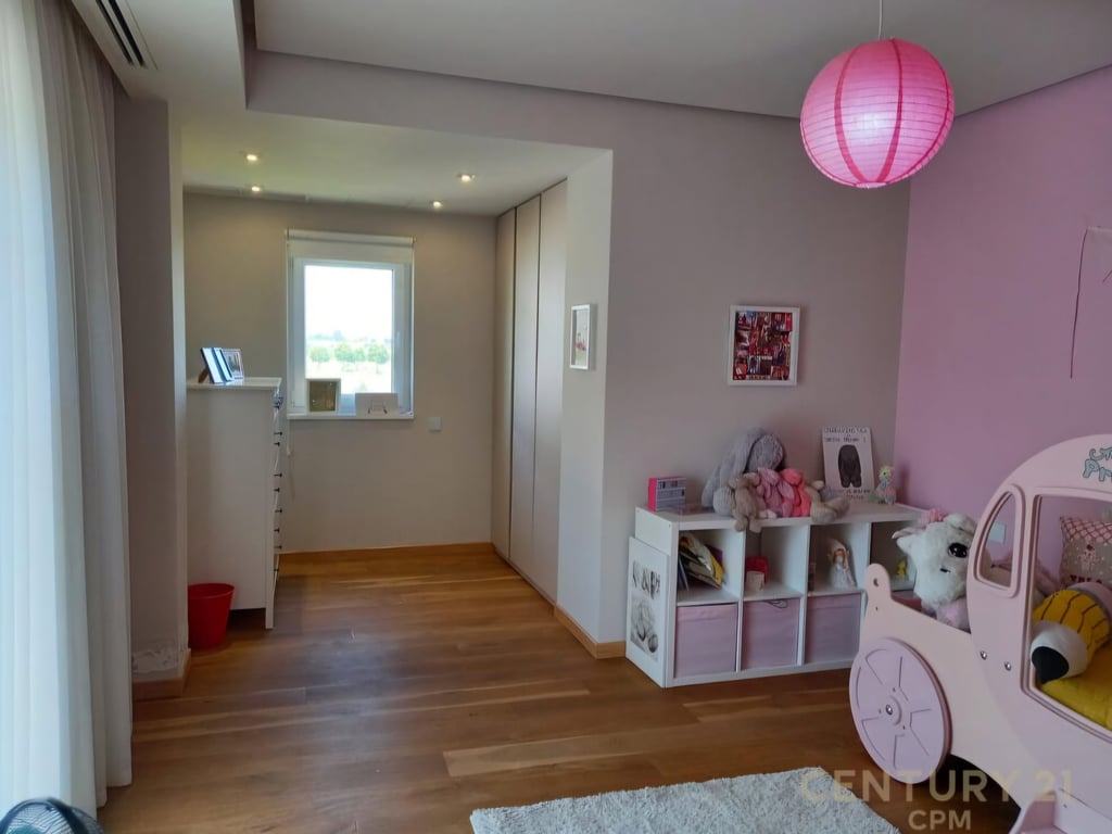 JEPET ME QIRA VILE LUKSOZE NË REZIDENCËN AKACIA HILLS LUXURY VILLA FOR RENT IN AKACIA HILLS RESIDENCE