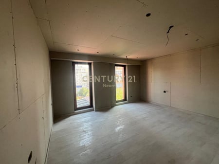 SHITJE, APARTAMENT 1+1 TE RR. E KAVAJES