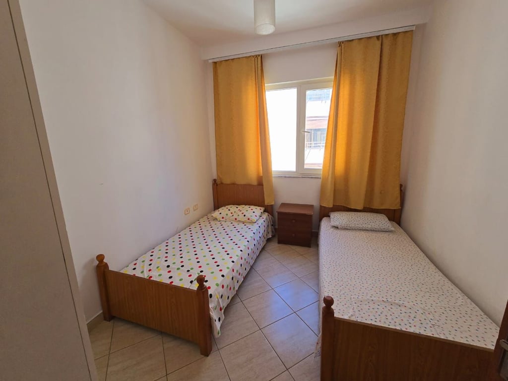SHITET APARTAMENT 2+1 NE PLAZHIN HEKURUDHA, DURRËS