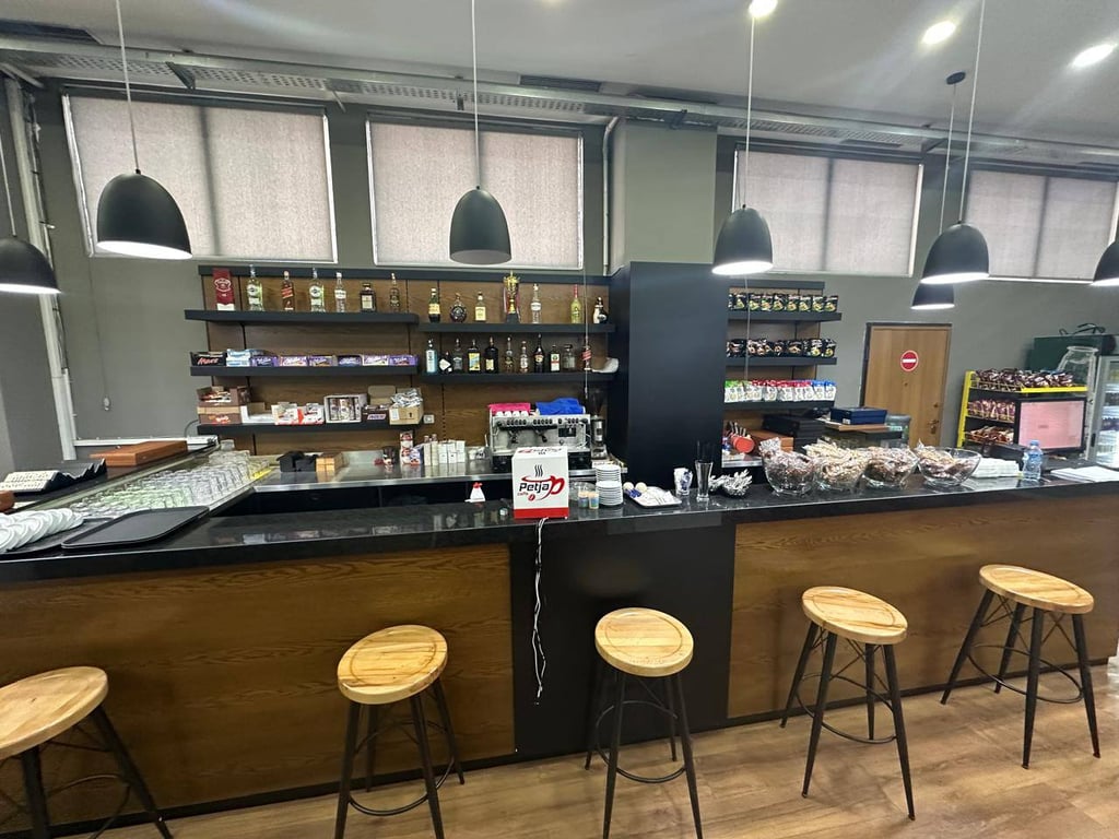 ✅️Okazion,🔥 Ambjent komercial për shitje me biznes aktiv (shetitorja Kavaljon, Kavajë