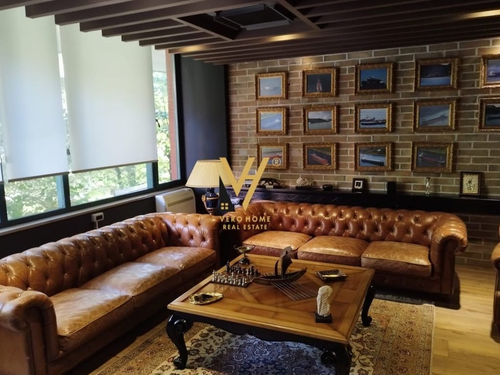 BUSINESS SPACE FOR SALE ON "IBRAHIM RUGOVA" STREET, BLOCK 806. 490,000 EURO