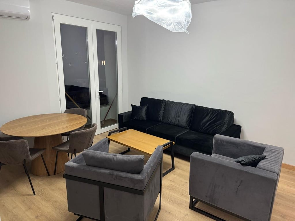 APARTAMENT ME QERA 1+1