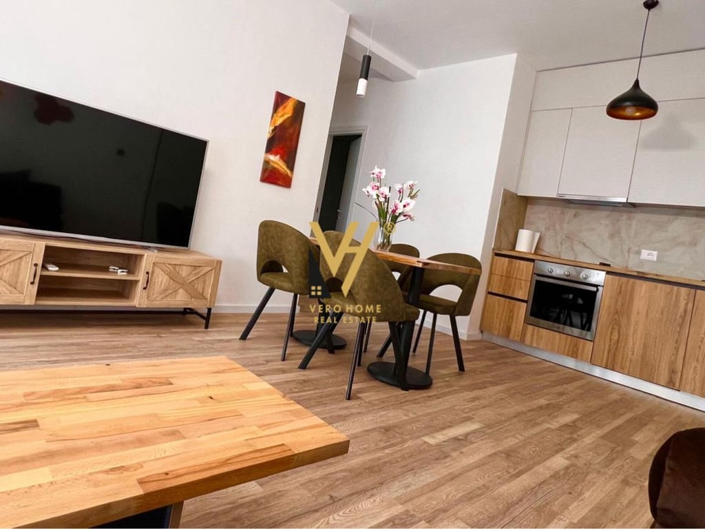 AFFITTASI APPARTAMENTO 2+1+2 IN VIA JORDAN MISJA 900 EURO
