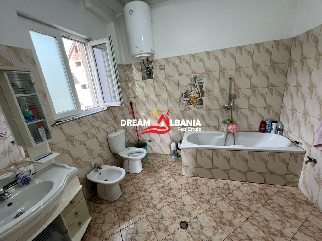 Vile me qera tek Rruga Elbasanit, prane “Cinco Cavalli” ne Tirane (ID 4251219)