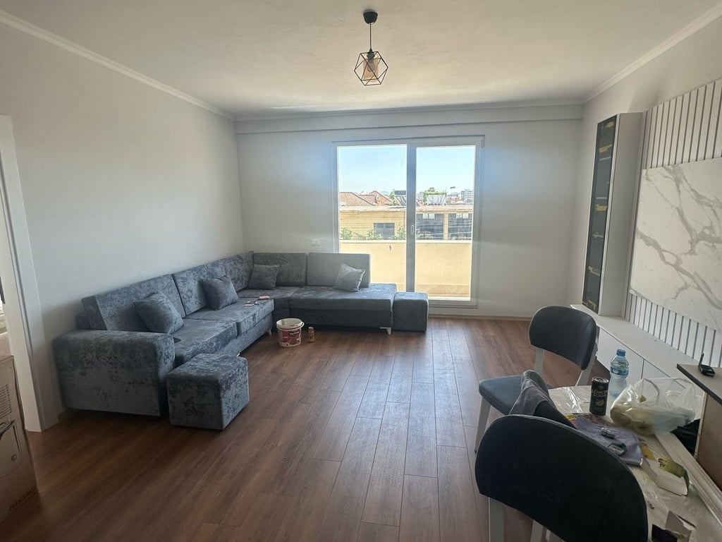 APARTAMENT ME QERA 1+1